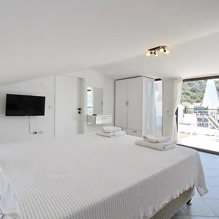 Villa Anatolia, Sea View, 4 Bedroom, Private Pool *